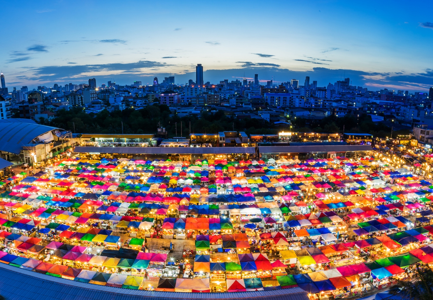 שוק סוף השבוע בבנגקוק - Chatuchak Weekend Market