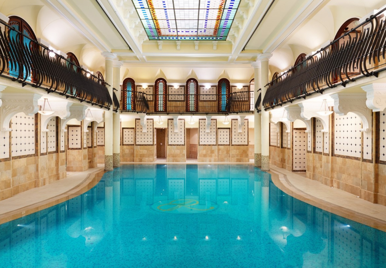 CORINTHIA HOTEL