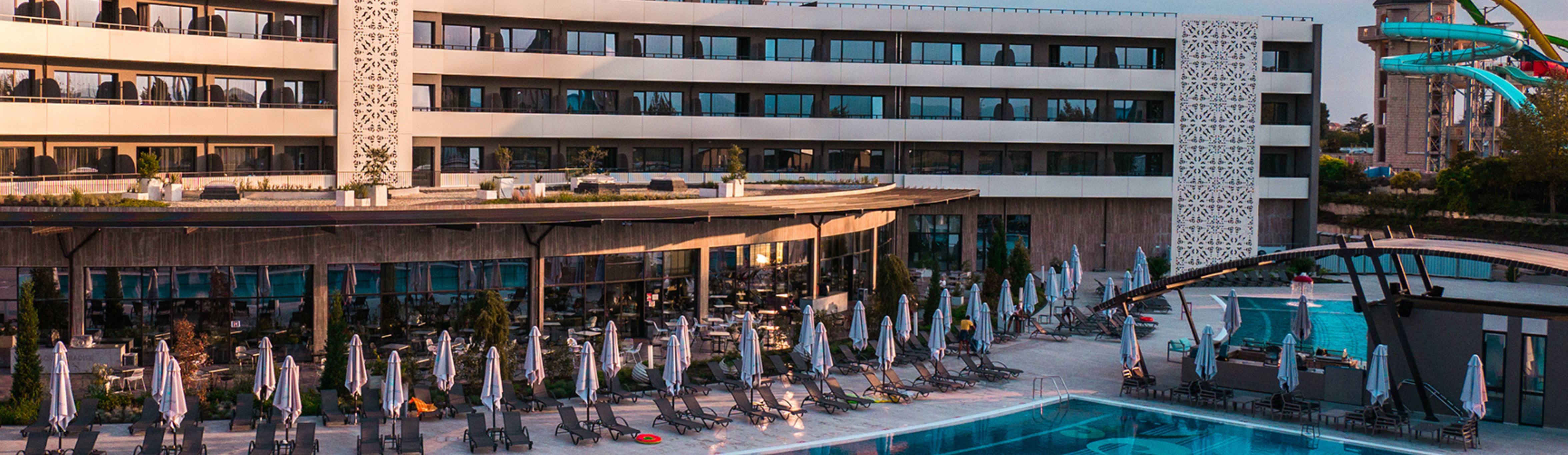 אקווה פרדייס רזורט