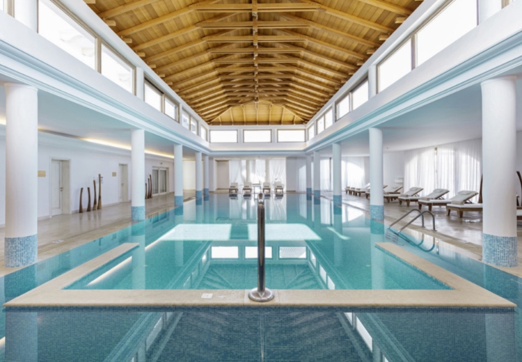 הכל כלול בכרתים