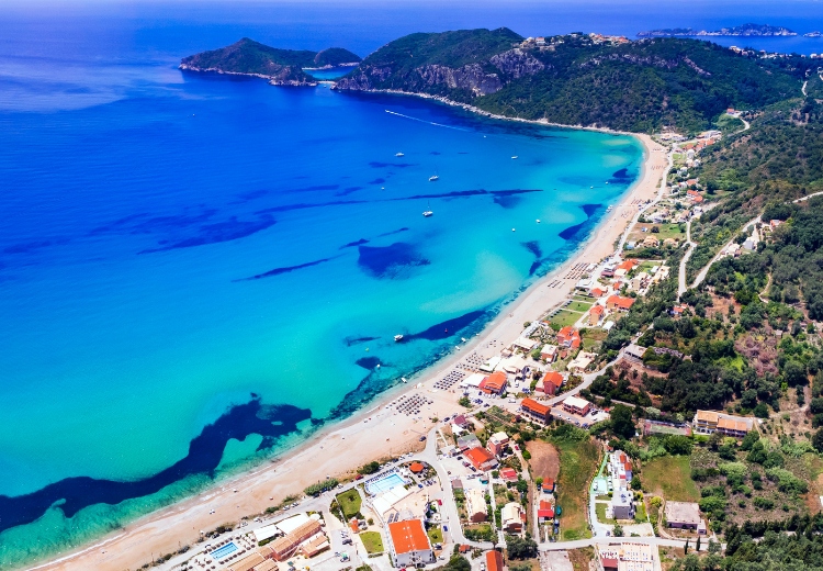 חוף אגיוס גיורגיוס פאגון קורפו - Agios Georgios Pagon Beach Corfu