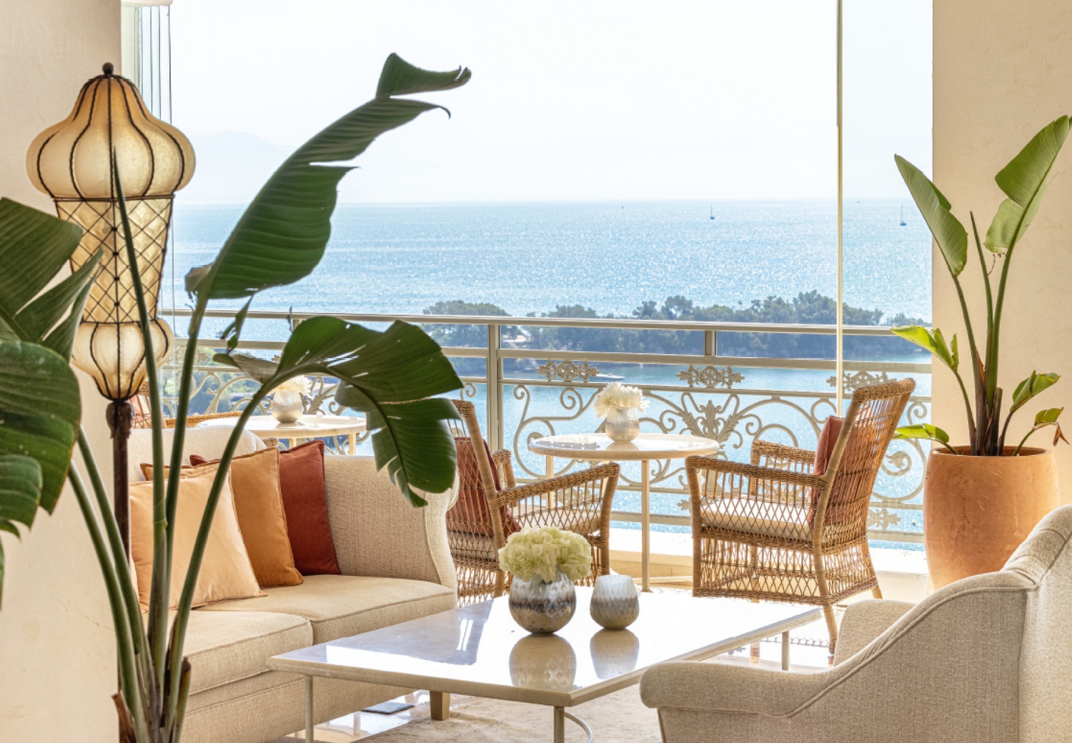 חבילת נופש במלון Grecotel Eva Palace
