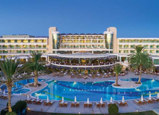 מלון אתנה בפאפוס קפריסין