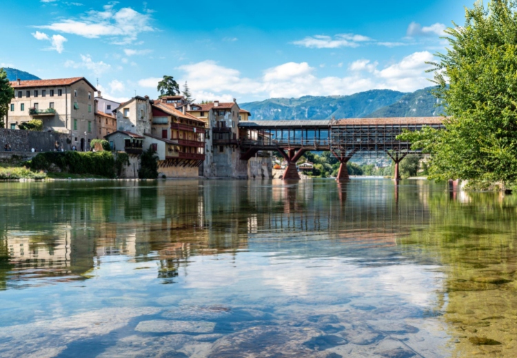 חופשה בורונה