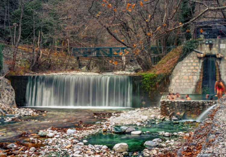 Loutraki waterfall