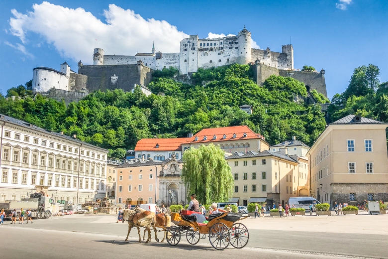 מאורגנים לטירול באוקטובר